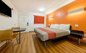 Motel 6-Greenville, Sc